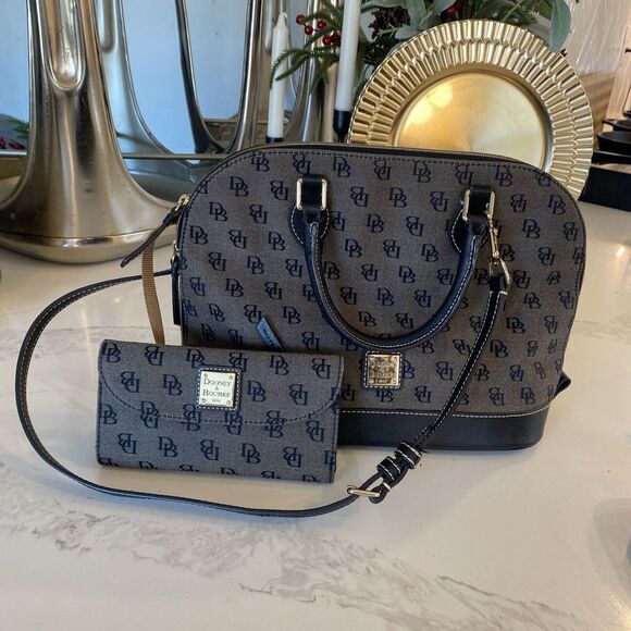 Dooney & Bourke Vintage Signature Dome Zip Zip Satchel Handbag & Wallet Black - Picture 1 of 16